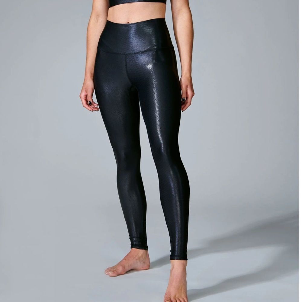NWT Electric Yoga High Rise Full-Length Python Legging in Black